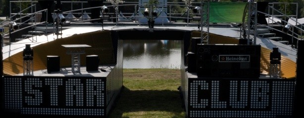 Robbie Williams Podium inmeten evenementen - Robbie Williams Podium