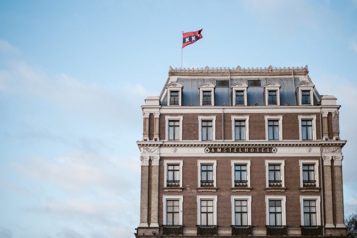 Amstel Hotel zijgevel