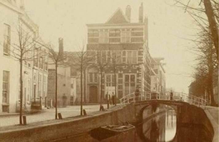 Foto Weesbrug Delft in de 19e eeuw